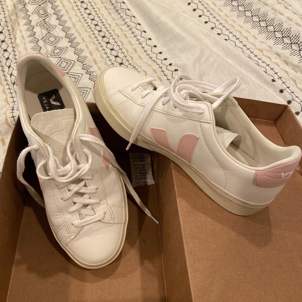 Like new Veja shoes